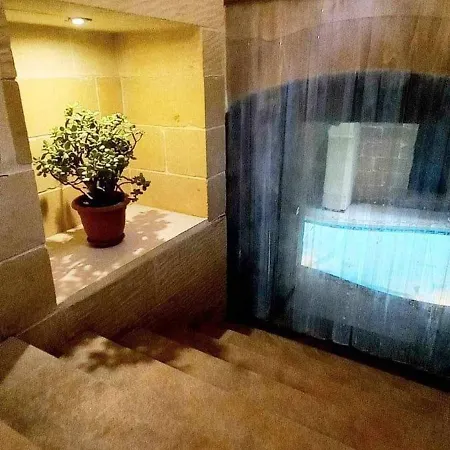 Ta Majsi With Indoor Pool