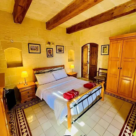 Villa Ta Majsi With Indoor Pool San Lawrenz