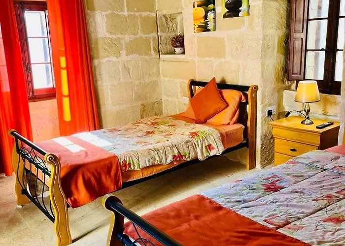 Villa Ta Majsi With Indoor Pool San Lawrenz